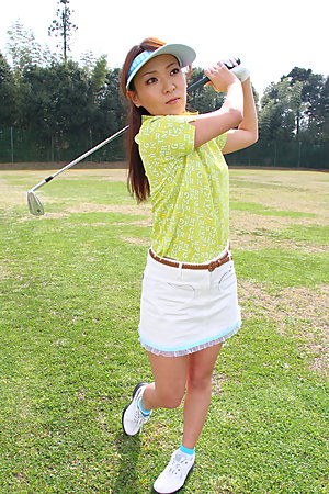 Japanese honey Erika Hiramatsu loves golf