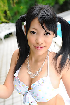 Haruka Nakamura shows hot boobies and hairy