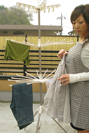 Needy husbannd makes Rui Hazuki suck him off.