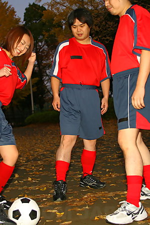 Cute Yu Shirogan shows her body for camera