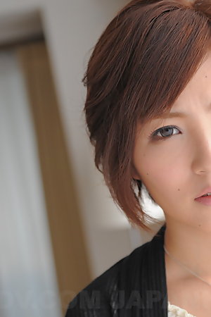 Asian Kaede Oshiro with short hair is a sexy