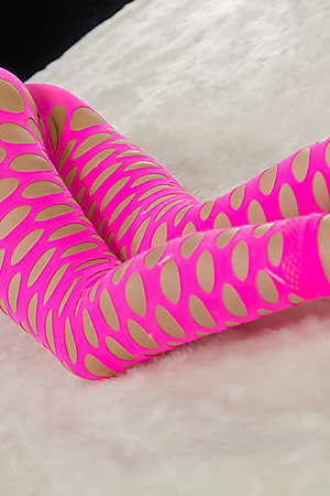 Yuu Kazuki looking leggy and horny as she strikes impossible poses in a fun gallery