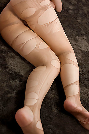 Pantyhose-wearing chick Yukari Toudou gets her legs fucked brutally right here
