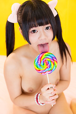 Nozomi Shinjo Sucks Candy Dick