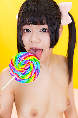 Nozomi Shinjo Sucks Candy Dick