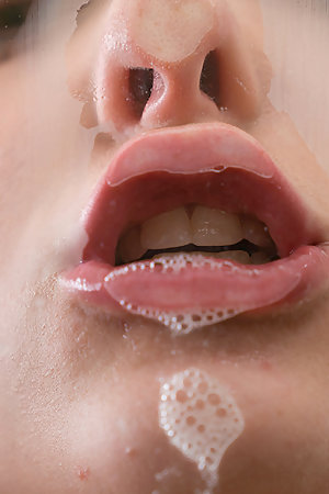Tera Link Kisses You with a Mouthful of Cum