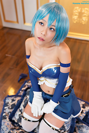 Nanako Nanahara sucks three cocks with her mouth at once, which flooded her face with cum  sucks three cocks with her mouth at once, which flooded her face with cum