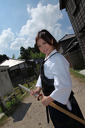 Super cute Kendo girl Jun Sena showing off