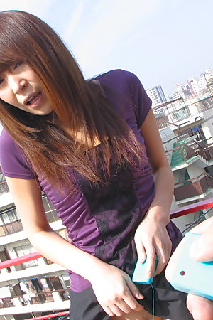 Hot lady Jun Kusanagi loves to masturbate